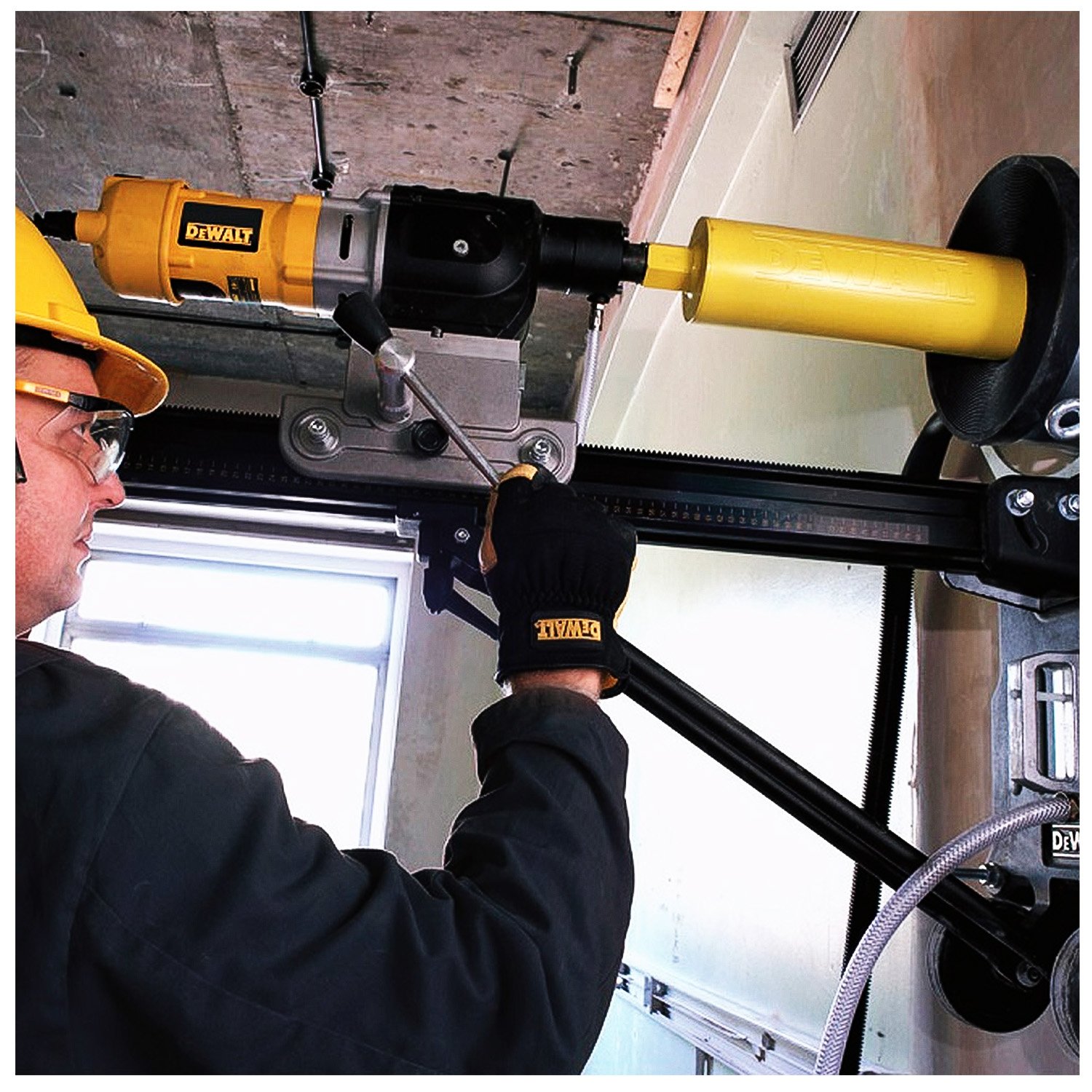 D21585-K2 Taladro Perforadora Diamantina Testiguera Dewalt 2500W Taladro Saca Nucleo+ Base
